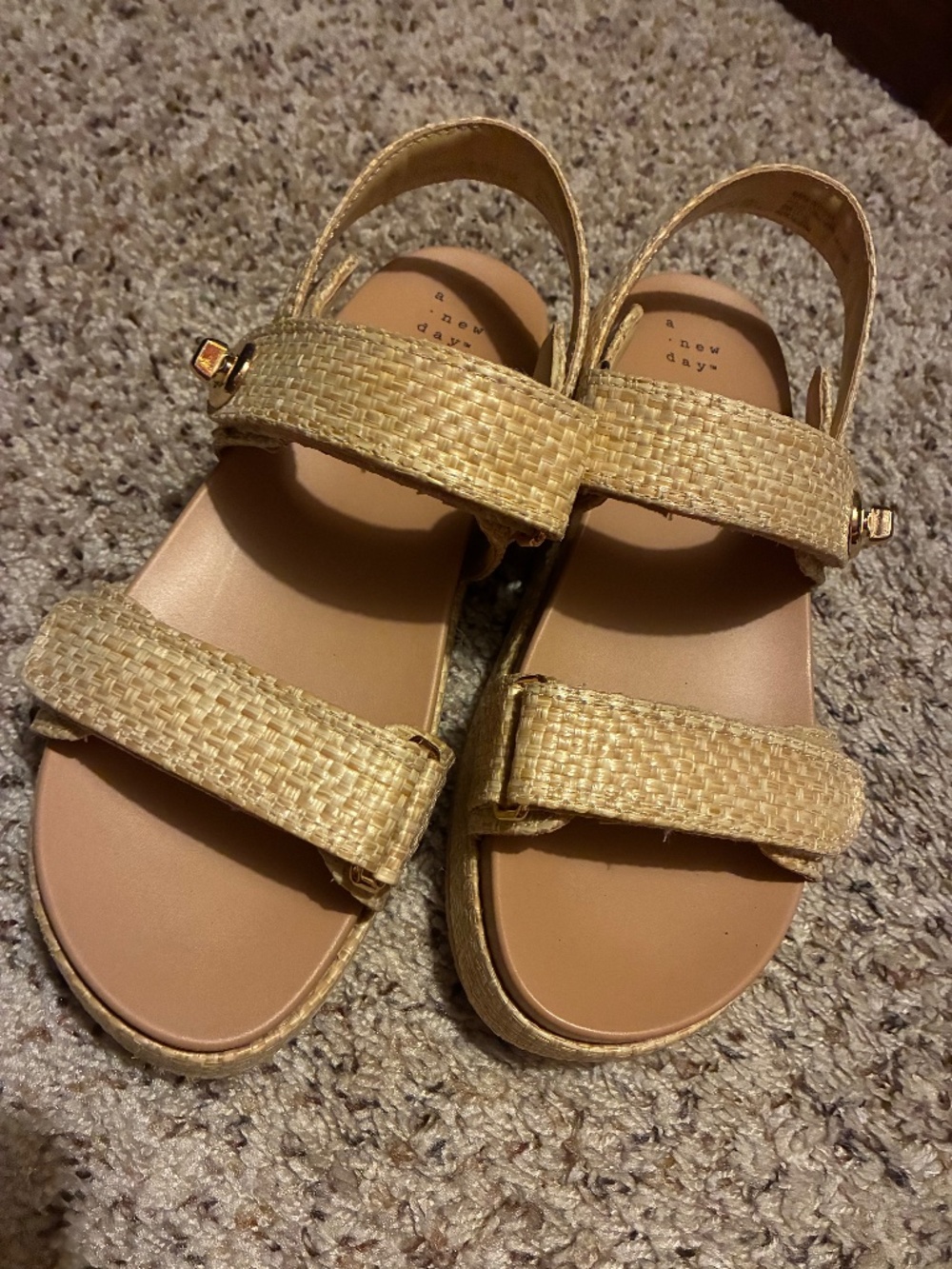 A new day sandals, size 8.5, very good condition